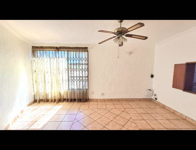 3 BEDROOM TOWNHOUSE FOR SALE IN THREE RIVERS PROPER